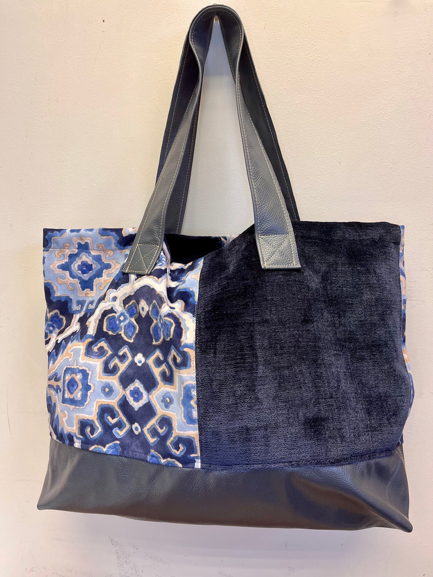 BETTY SHOPPER