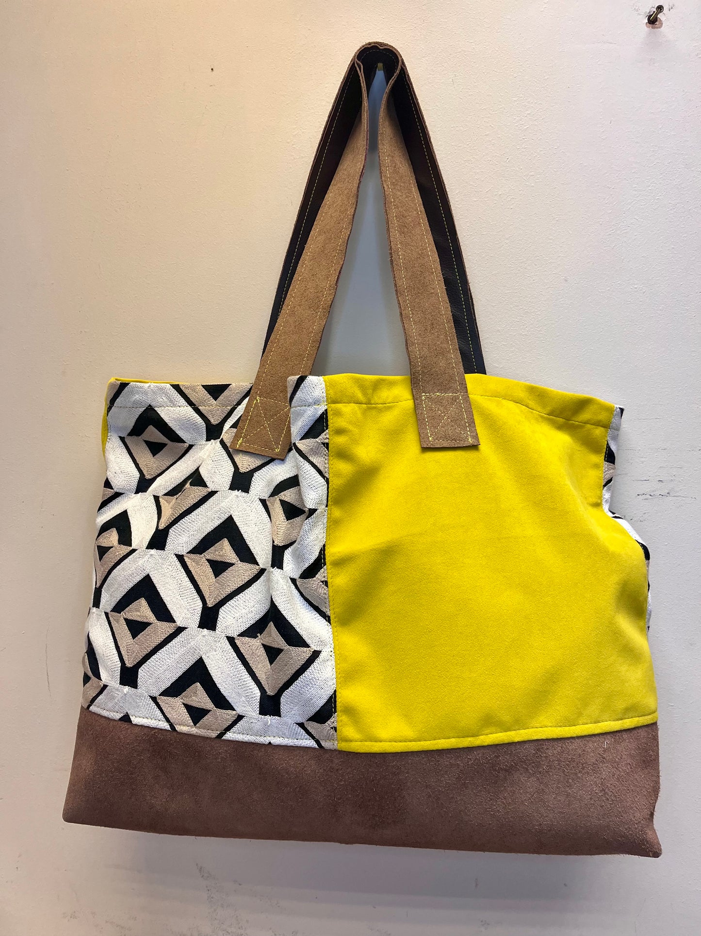 BETTY SHOPPER