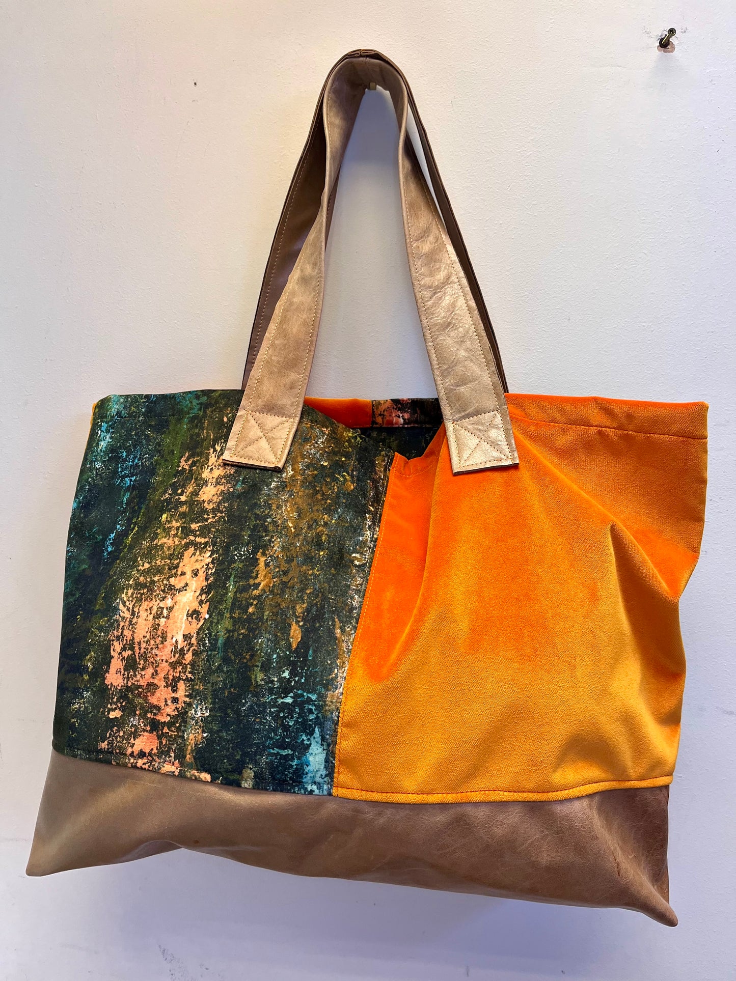BETTY SHOPPER
